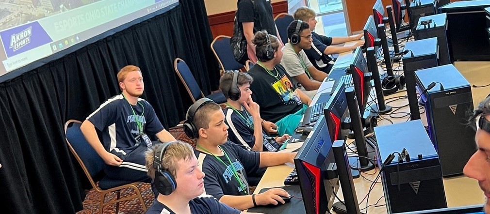 FHS E-Sports team participating in state competition!