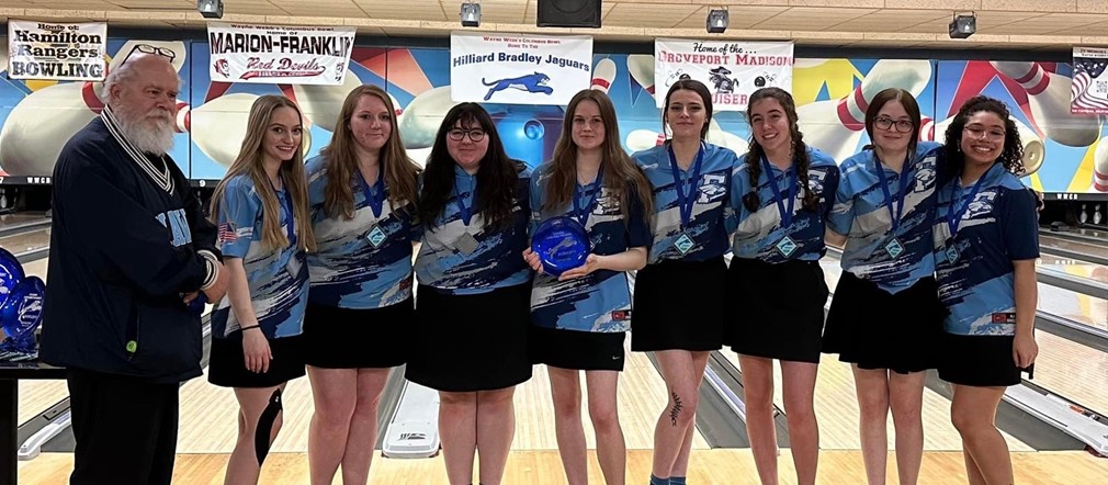 The Lady Skyhawks bowling team competed in the 24 team Jaguar Baker Marathon at Wayne Webbs Bowl in Columbus and finished in 2nd place. Congratulations ladies!