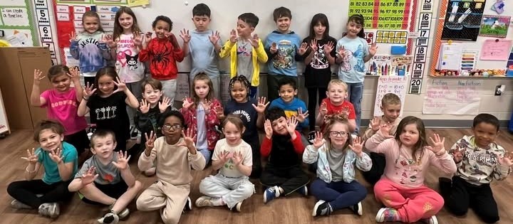 Mrs. Meder&#39;s class celebrating nine days in a row of perfect attendance! 